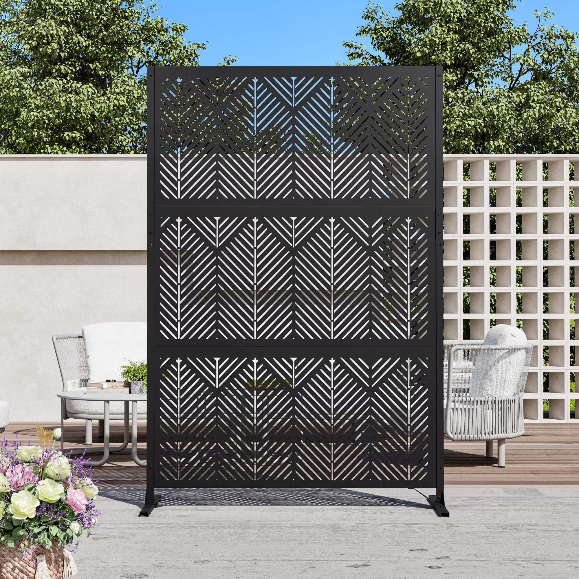 Modern Shade 4x6 FT Metal Privacy Screen - Geo Forest